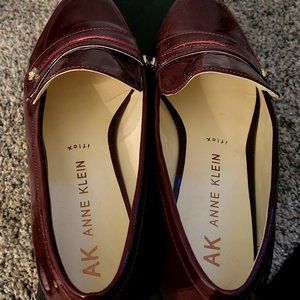ANNE KLEIN LOAFERS-PERFECT CONDITION!